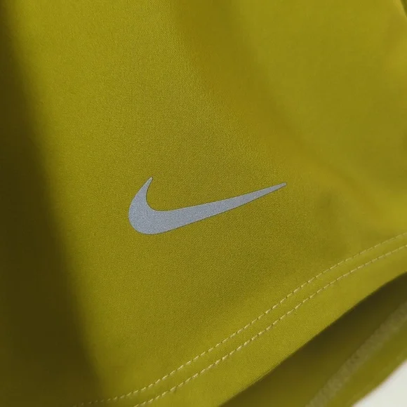 Nike One Dri-Fit Ultra High Waisted 3" Brief Lined Athletic Shorts Moss Green S - Picture 9 of 14